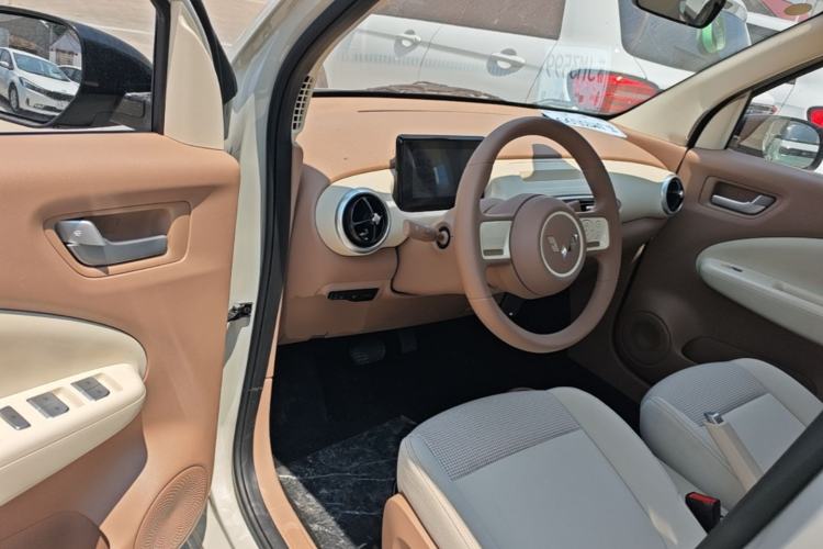 Used Wuling Hongguang MINIEV 2025 Four-Door Version Advanced Edition Driver Seat