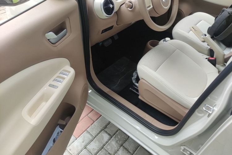 Used Wuling Hongguang MINIEV 2025 Four-Door Version Advanced Edition Driver Seat