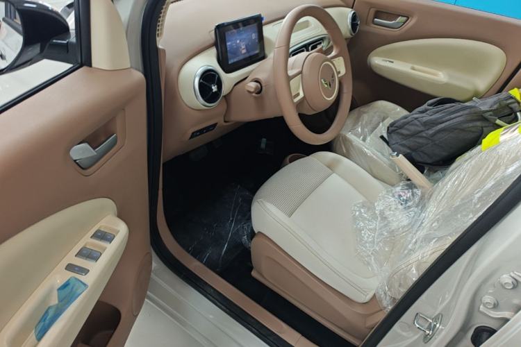 Used Wuling Hongguang MINIEV 2025 Four-Door Version Advanced Edition Driver Seat