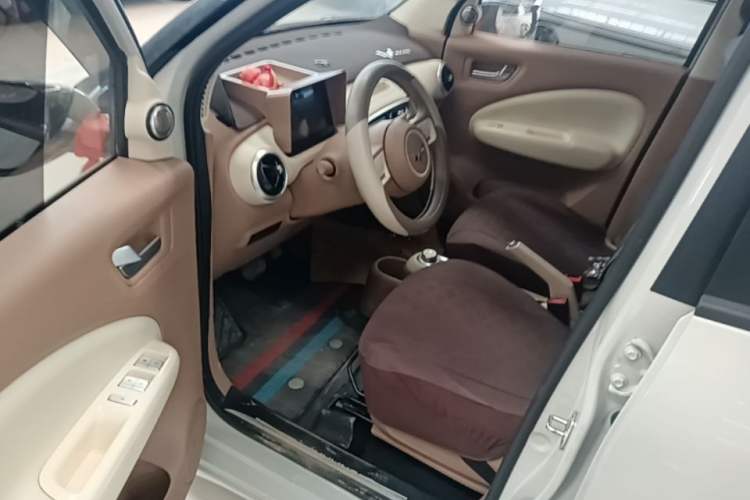 Used Wuling Hongguang MINIEV 2025 Four-Door Version Advanced Edition Driver Seat