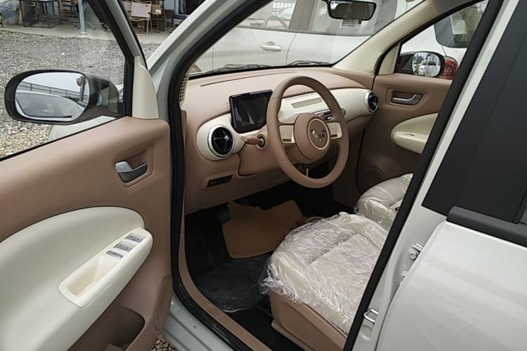 Used Wuling Hongguang MINIEV 2025 Four-Door Version Advanced Edition Driver Seat
