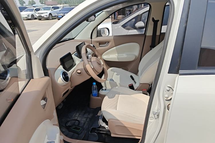 Used Wuling Hongguang MINIEV 2025 Four-Door Version Premium Edition Driver Seat