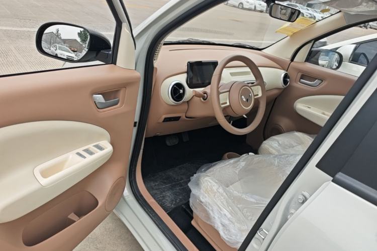 Used Wuling Hongguang MINIEV 2025 Four-Door Version Advanced Edition Driver Seat