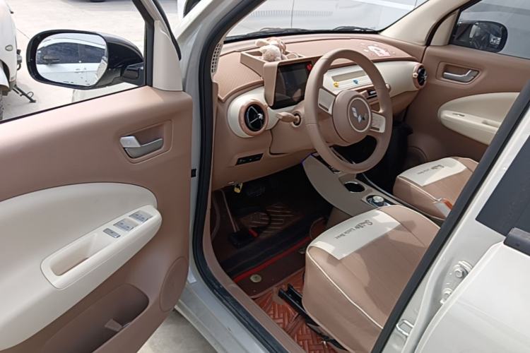 Used Wuling Hongguang MINIEV 2025 Four-Door Version Advanced Edition Driver Seat