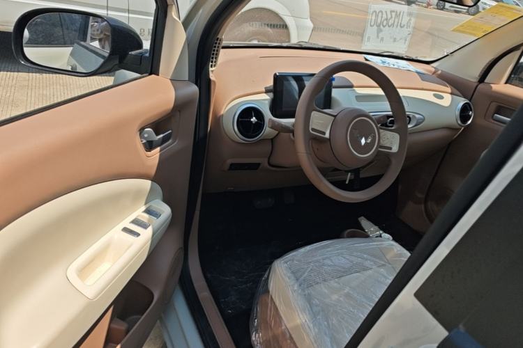 Used Wuling Hongguang MINIEV 2025 Four-Door Version Advanced Edition Driver Seat