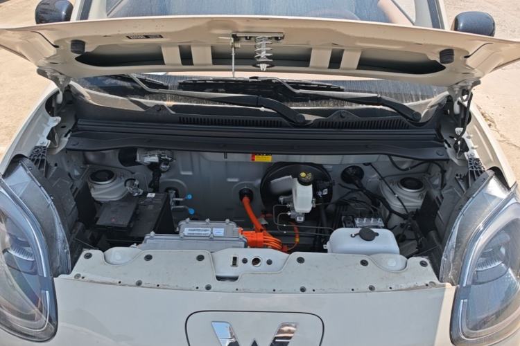 Used Wuling Hongguang MINIEV 2025 Four-Door Version Advanced Edition Engine Bay