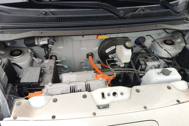 Used Wuling Hongguang MINIEV 2025 Four-Door Version Zhenxiang+ Edition Engine Bay