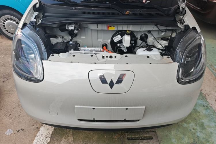 Used Wuling Hongguang MINIEV 2025 Four-Door Version Advanced Edition Engine Bay