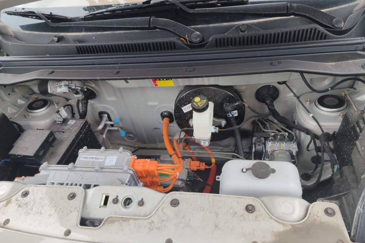 Used Wuling Hongguang MINIEV 2025 Four-Door Version Advanced Edition Engine Bay