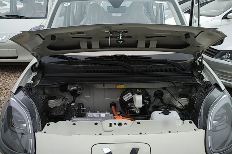 Used Wuling Hongguang MINIEV 2025 Four-Door Version Advanced Edition Engine Bay