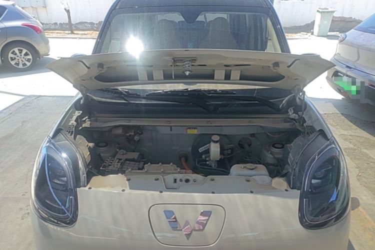 Used Wuling Hongguang MINIEV 2025 Four-Door Version Zhenxiang+ Edition Engine Bay