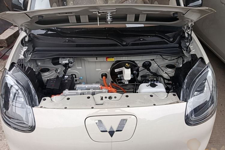 Used Wuling Hongguang MINIEV 2025 Four-Door Version Advanced Edition Engine Bay