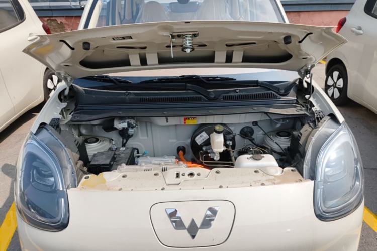 Used Wuling Hongguang MINIEV 2025 Four-Door Version Advanced Edition Engine Bay