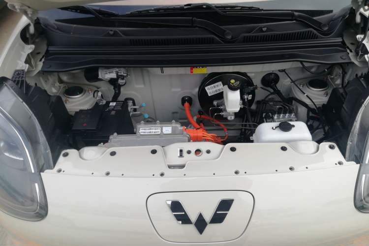 Used Wuling Hongguang MINIEV  Engine Bay