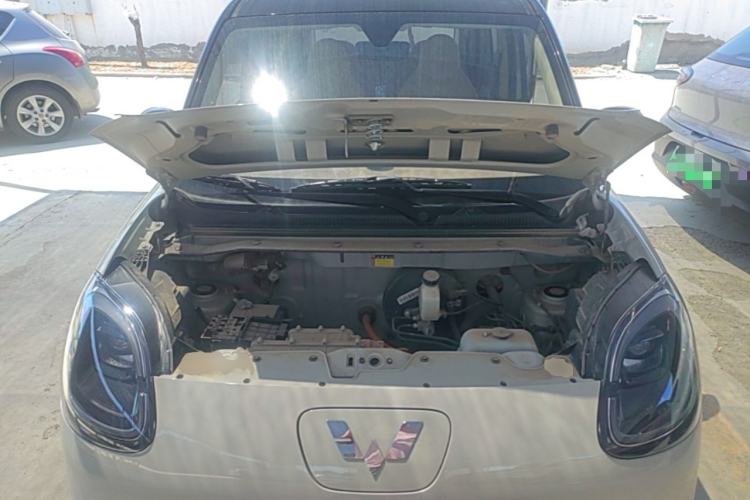 Used Wuling Hongguang MINIEV 2025 Four-Door Version Zhenxiang+ Edition Engine Bay