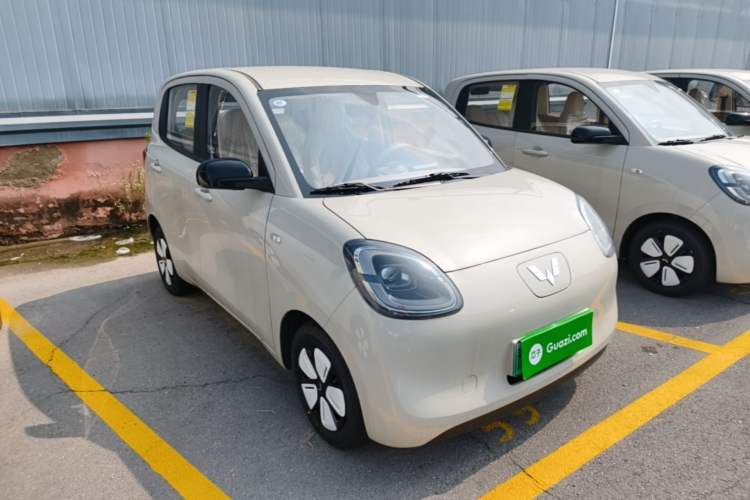 Used Wuling Hongguang MINIEV 2025 Four-Door Version Advanced Edition Exterior 1