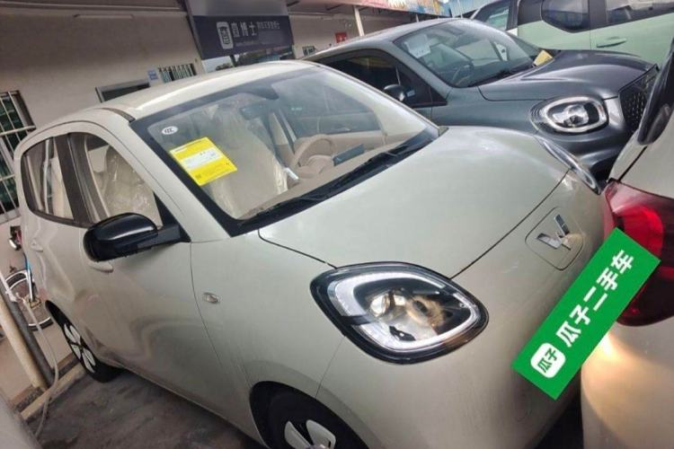 Used Wuling Hongguang MINIEV 2025 Four-Door Version Advanced Edition Exterior 1