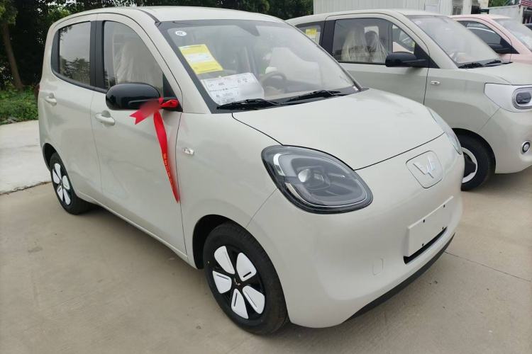 Used Wuling Hongguang MINIEV 2025 Four-Door Version Advanced Edition Exterior 2