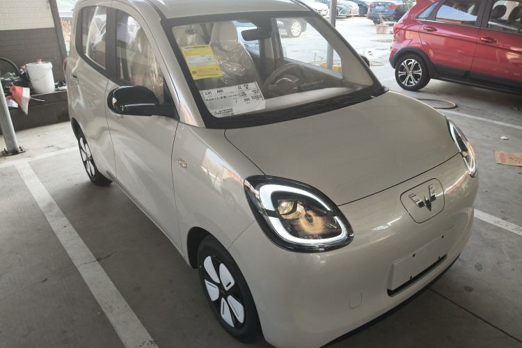 Used Wuling Hongguang MINIEV 2025 Four-Door Version Advanced Edition Exterior 2