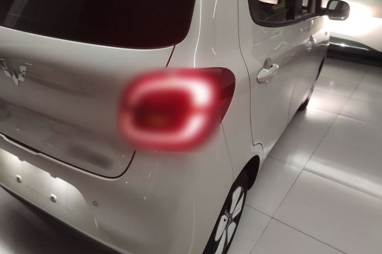 Used Wuling Hongguang MINIEV 2025 Four-Door Version Zhenxiang+ Edition Exterior 3