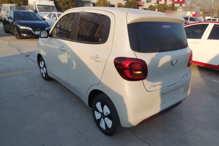 Used Wuling Hongguang MINIEV 2025 Four-Door Version Advanced Edition Exterior 3