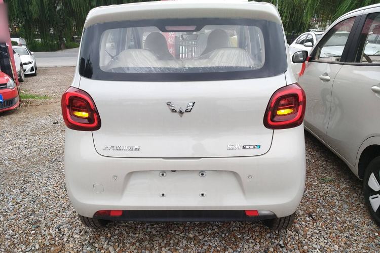 Used Wuling Hongguang MINIEV 2025 Four-Door Version Advanced Edition Exterior 4