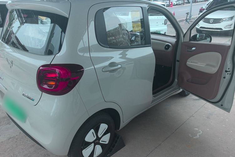 Used Wuling Hongguang MINIEV 2025 Four-Door Version Advanced Edition Exterior 4