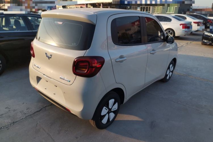 Used Wuling Hongguang MINIEV 2025 Four-Door Version Advanced Edition Exterior 5