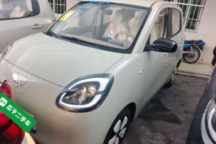 Used Wuling Hongguang MINIEV 2025 Four-Door Version Advanced Edition Exterior 5