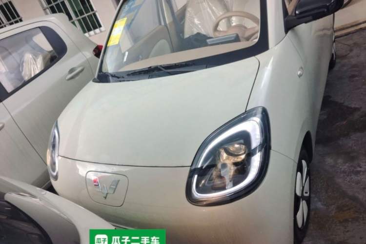 Used Wuling Hongguang MINIEV 2025 Four-Door Version Advanced Edition Exterior 6