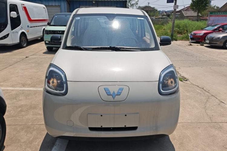 Used Wuling Hongguang MINIEV 2025 Four-Door Version Advanced Edition Front