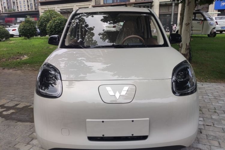 Used Wuling Hongguang MINIEV 2025 Four-Door Version Advanced Edition Front