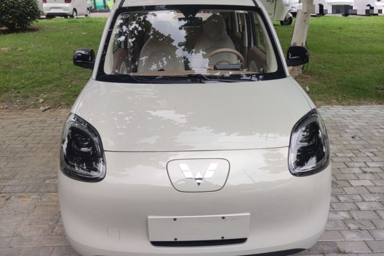 Used Wuling Hongguang MINIEV 2025 Four-Door Version Advanced Edition Front