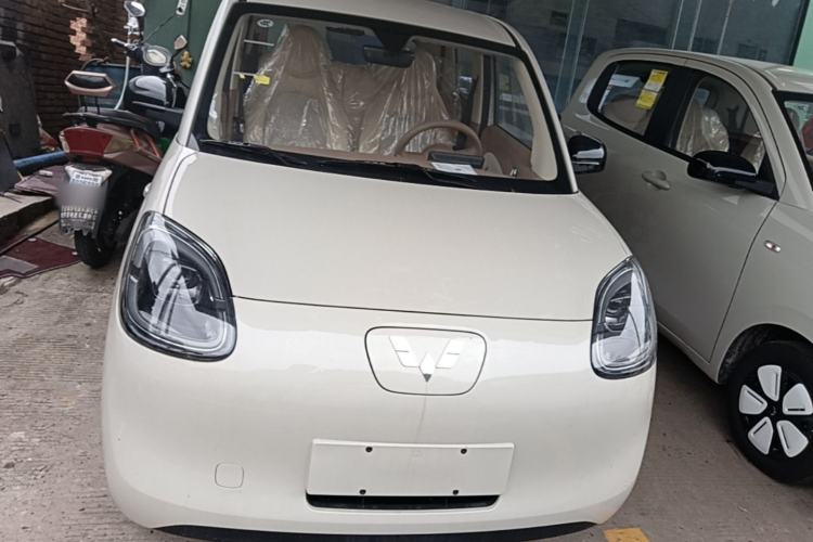 Used Wuling Hongguang MINIEV 2025 Four-Door Version Advanced Edition Front