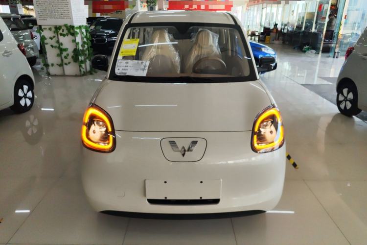 Used Wuling Hongguang MINIEV 2025 Four-Door Version Advanced Edition Front