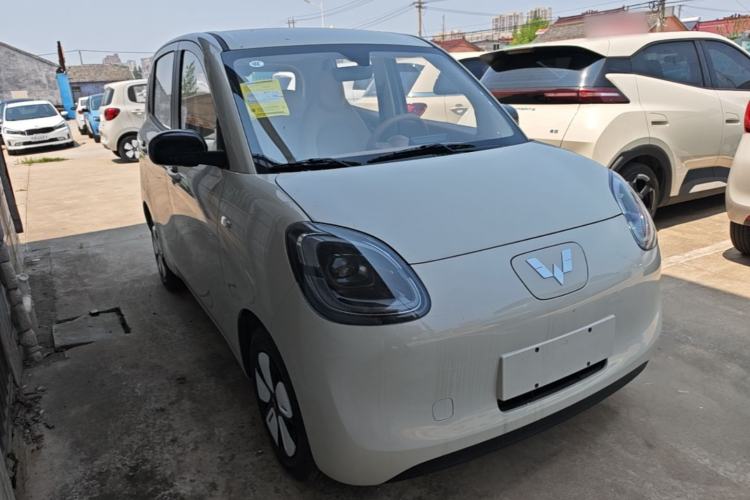 Used Wuling Hongguang MINIEV 2025 Four-Door Version Advanced Edition Front Right 45 Deg