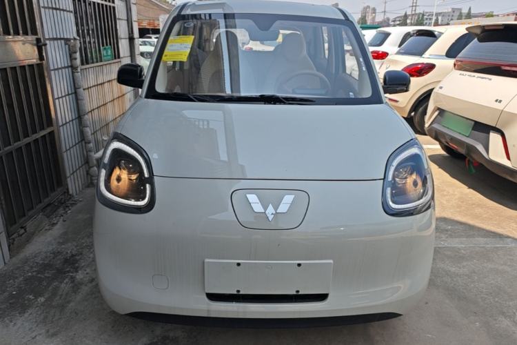 Used Wuling Hongguang MINIEV 2025 Four-Door Version Advanced Edition Front