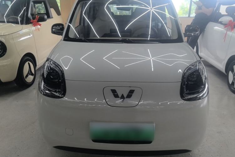 Used Wuling Hongguang MINIEV 2025 Four-Door Version Advanced Edition Front