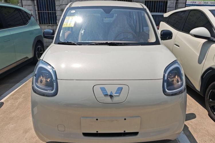 Used Wuling Hongguang MINIEV 2025 Four-Door Version Advanced Edition Front