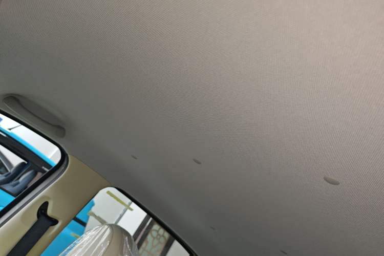 Used Wuling Hongguang MINIEV 2025 Four-Door Version Advanced Edition Headliner