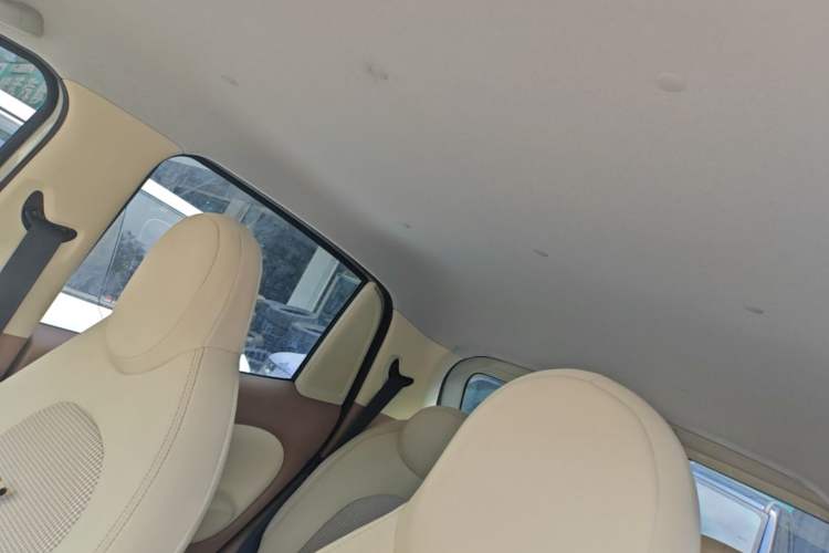 Used Wuling Hongguang MINIEV 2025 Four-Door Version Advanced Edition Headliner