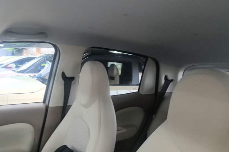 Used Wuling Hongguang MINIEV 2025 Four-Door Version Advanced Edition Headliner