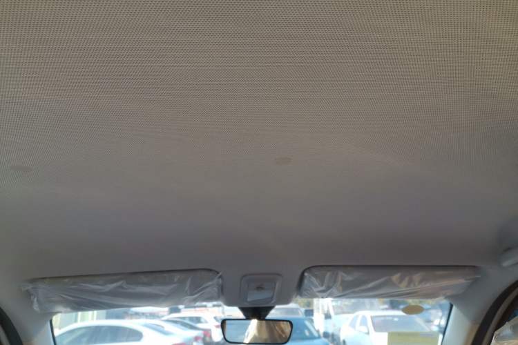Used Wuling Hongguang MINIEV 2025 Four-Door Version Advanced Edition Headliner