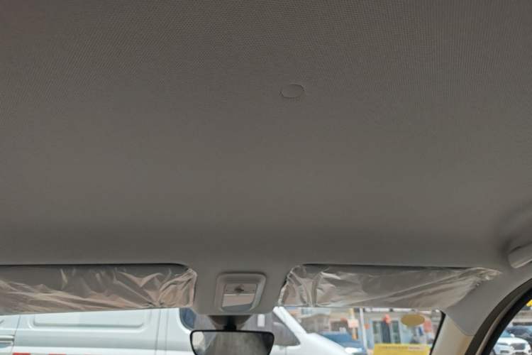Used Wuling Hongguang MINIEV 2025 Four-Door Version Advanced Edition Headliner
