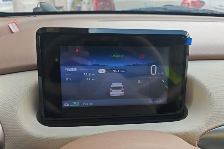 Used Wuling Hongguang MINIEV 2025 Four-Door Version Advanced Edition Instrument Cluster