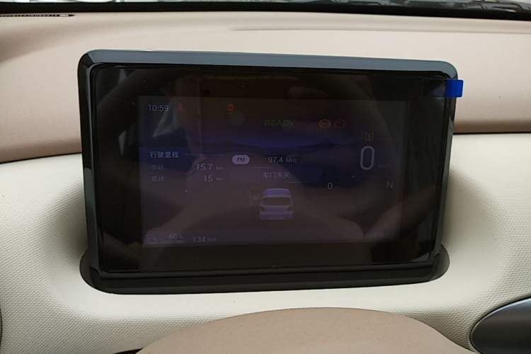 Used Wuling Hongguang MINIEV 2025 Four-Door Version Advanced Edition Instrument Cluster