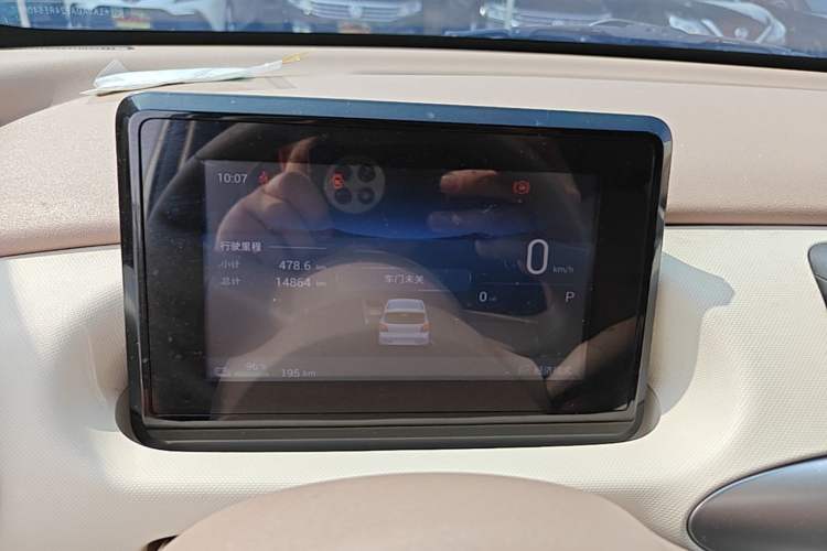 Used Wuling Hongguang MINIEV 2025 Four-Door Version Premium Edition Instrument Cluster