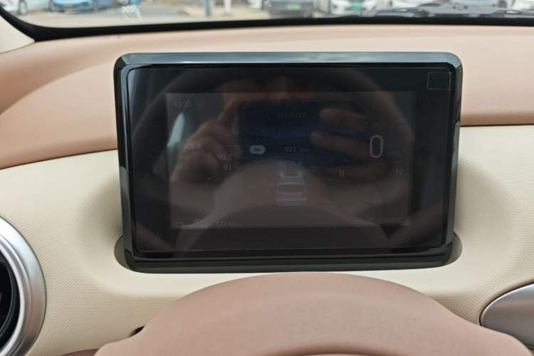 Used Wuling Hongguang MINIEV 2025 Four-Door Version Advanced Edition Instrument Cluster