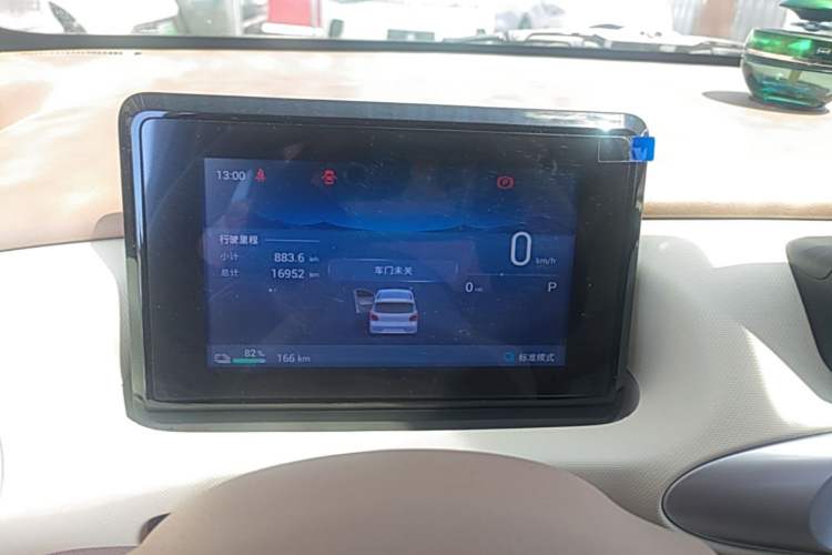 Used Wuling Hongguang MINIEV 2025 Four-Door Version Zhenxiang+ Edition Instrument Cluster