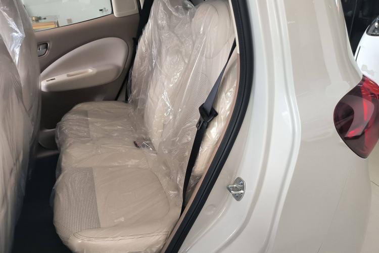 Used Wuling Hongguang MINIEV 2025 Four-Door Version Zhenxiang+ Edition Interior 4